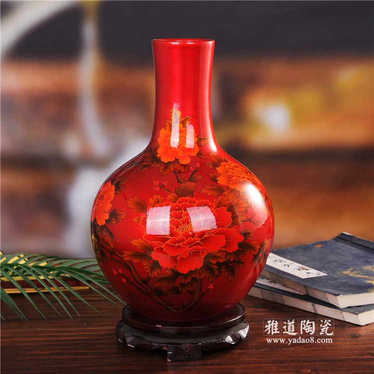 景德镇陶瓷高档水晶釉天球瓶（红色）
