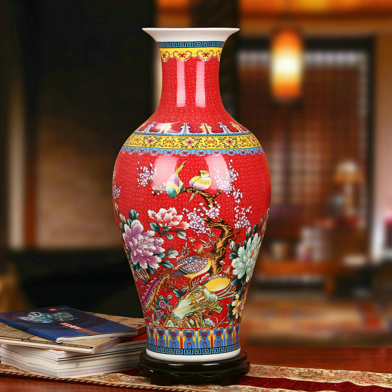 景德镇陶瓷珐琅彩观音瓶家居工艺品红色款