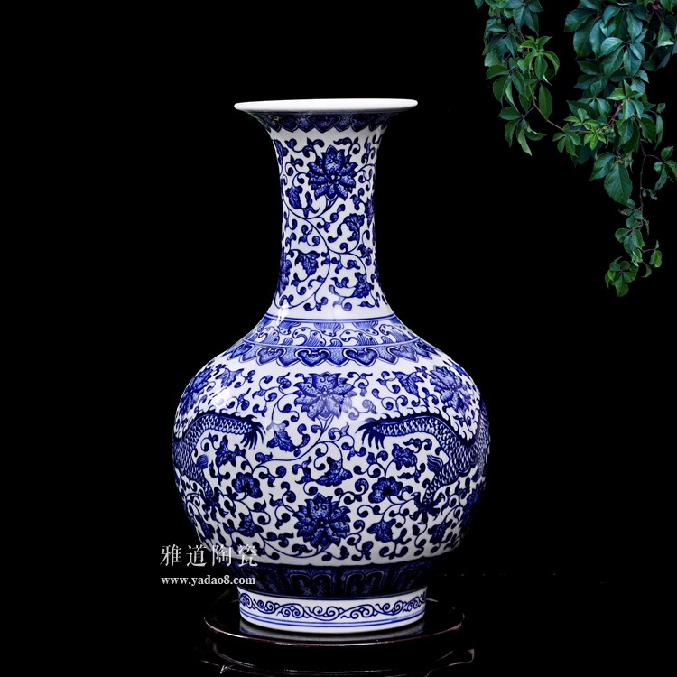 景德镇陶瓷手绘龙纹青花花瓶-背面
