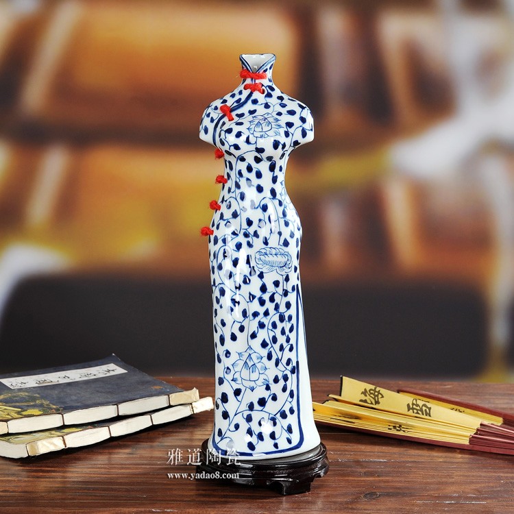 景德镇陶瓷创意旗袍美女陶瓷花瓶-小碎花款