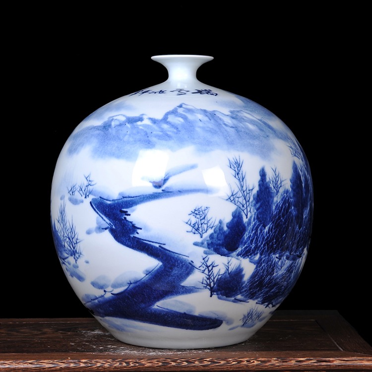 景德镇陶瓷大师手绘雪景青花瓷花瓶