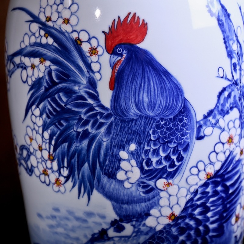 陶瓷花瓶工艺品名家手绘青花瓷摆件-特写