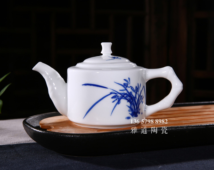 景德镇手绘写意兰花青花瓷礼品茶具