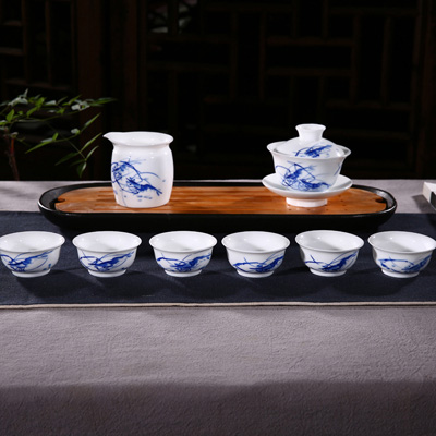 手绘写意虾趣青花瓷盖碗陶瓷茶具套组