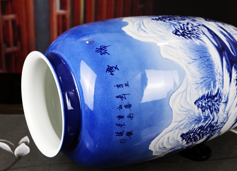 景德镇名家手绘雪景艺术品花瓶(图7)