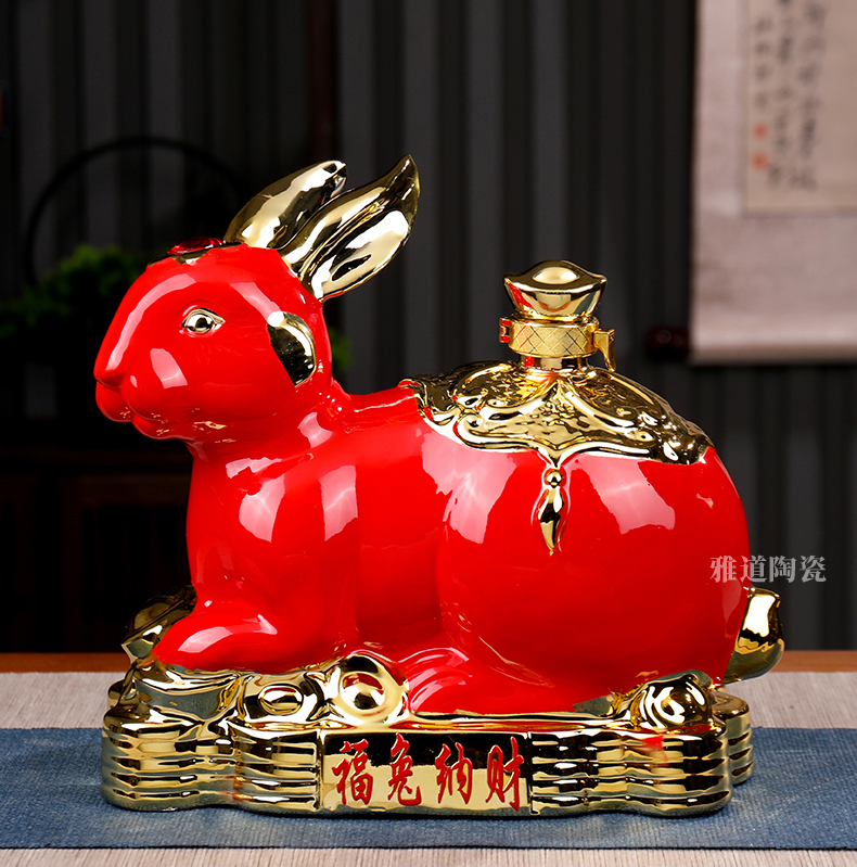 5斤装镀金兔子高档工艺陶瓷酒坛(图3)